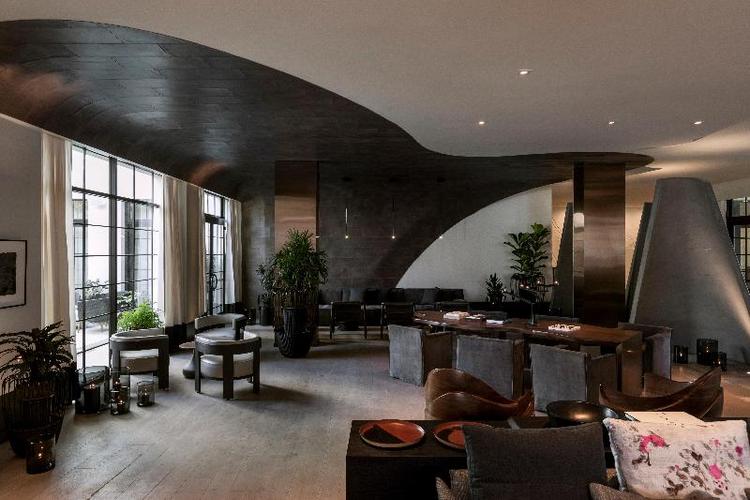 Kimpton La Peer Hotel