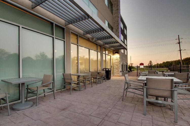 Holiday Inn Express & Suites Mount Vernon