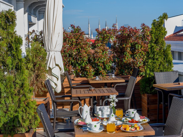 Bizim Hotel