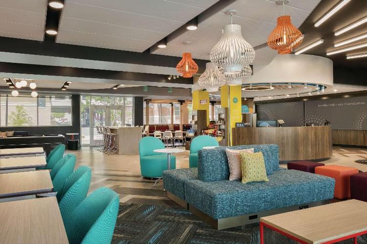 Tru by Hilton Charlotte Ayrsley