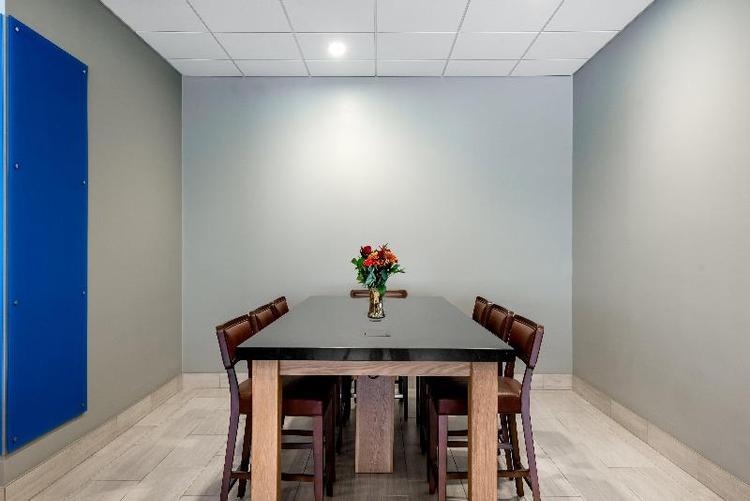 Holiday Inn Express Santa Ana (Disneyland Area-S.)