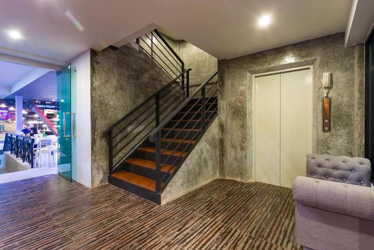 Oneloft Hotel