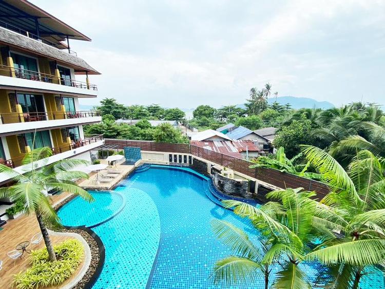 Aqua Resort SHA by ZUZU