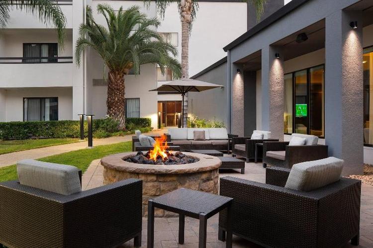 Courtyard Fresno