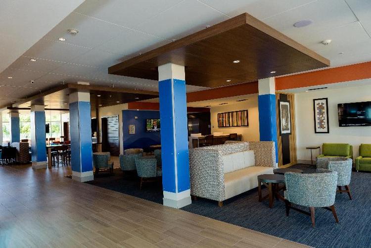 Holiday Inn Express And Suites Mckinney Craig Ran