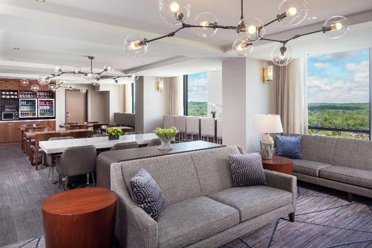 Hilton Rochester Mayo Clinic Area