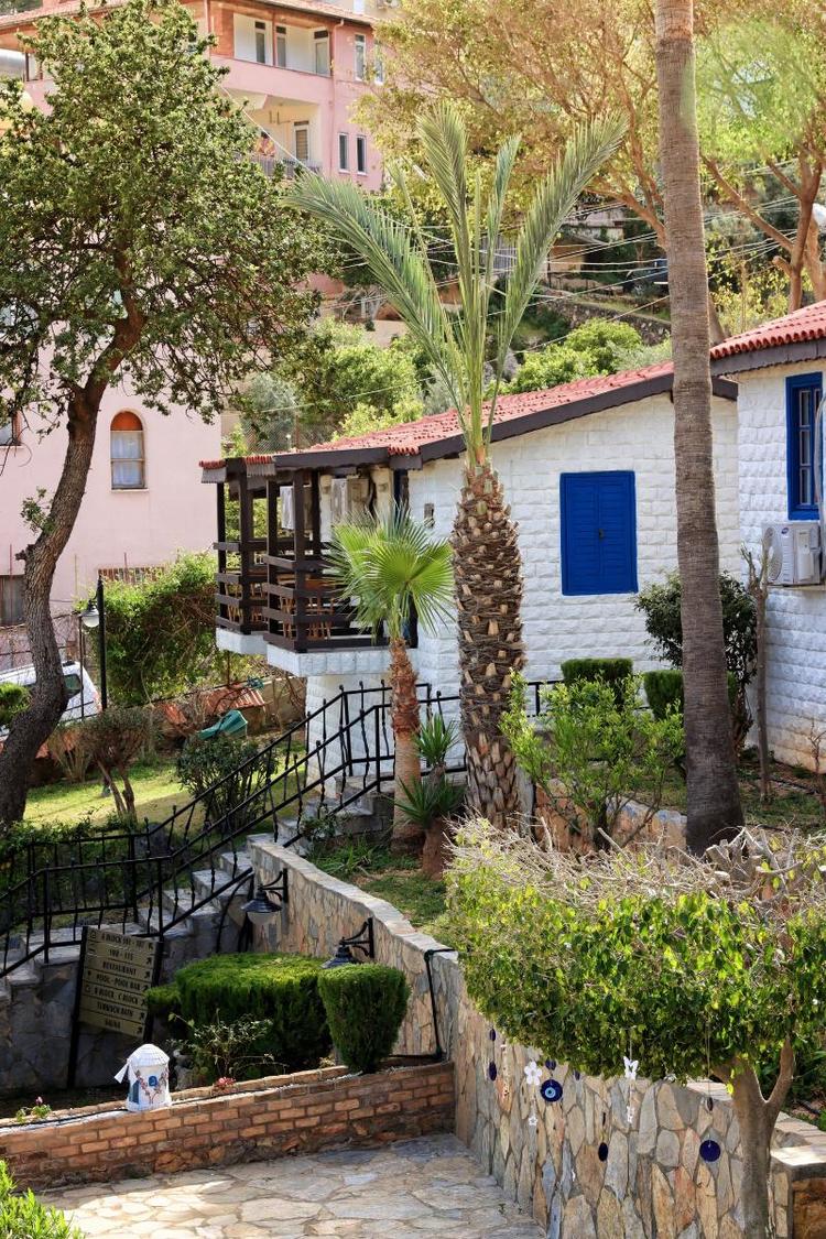 La Finca Hotel