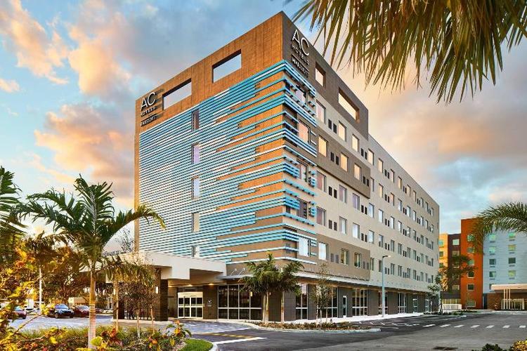 Ac Hotel By Marriott Miami Airport West/Doral