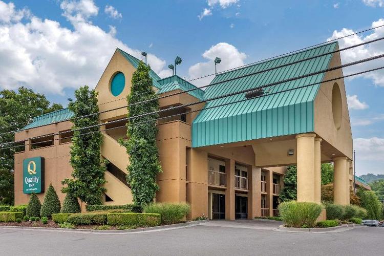 Quality Inn Near the Island Pigeon Forge