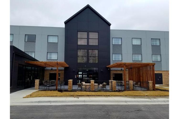 Country Inn & Suites by Radisson, Lawrence, KS
