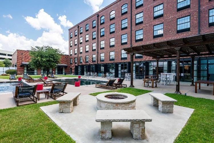 NYLO Las Colinas Tapestry Collection by Hilton
