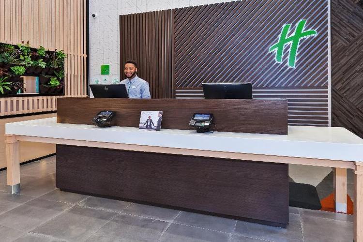 Holiday Inn & Suites Toledo Southwest - Perrysburg