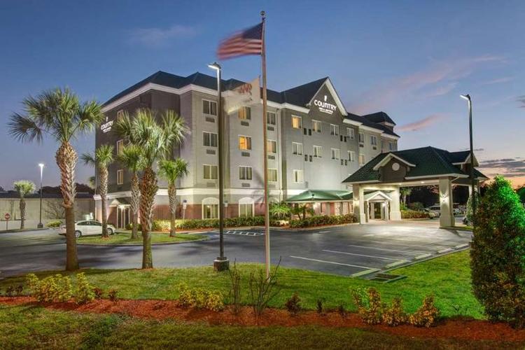 Country Inn & Suites, St. Petersburg -