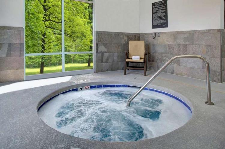 Country Inn & Suites by Radisson, Asheville Downto