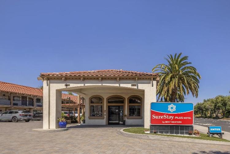 SureStay Plus by Best Western Santa Clara Silicon