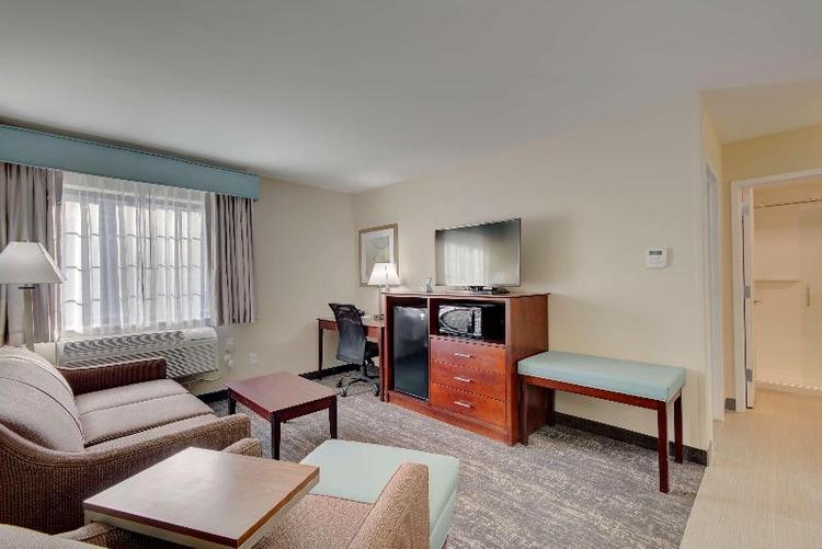 Best Western Hampshire Inn & Suites