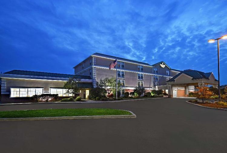 Spark by Hilton Rochester University Area