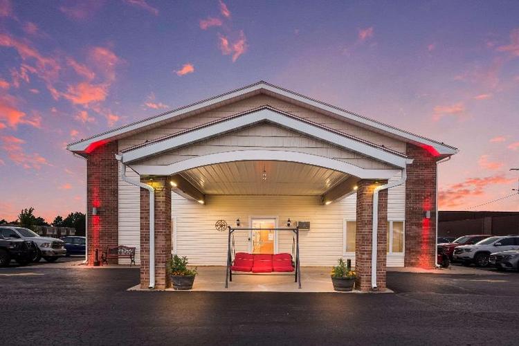 Econo Lodge Inn Suites Escanaba