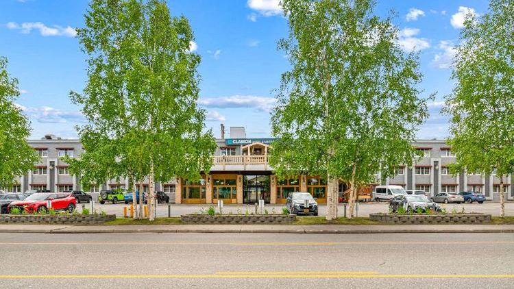 Clarion Hotel Suites Fairbanks