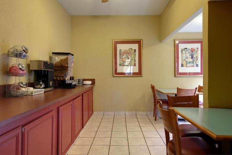 Americas Best Value Inn Suites Yukon Oklahoma City