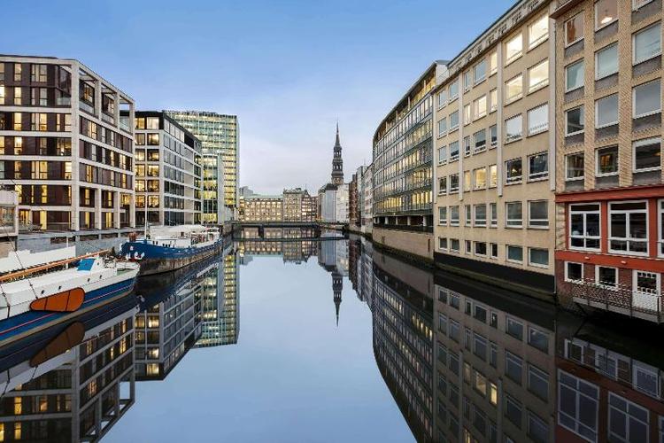Super 8 by Wyndham Hamburg Mitte