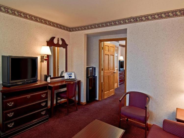 Americas Best Value Inn Suites Waukegan Gurnee