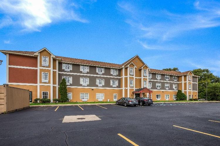 Americas Best Value Inn Suites Three Rivers