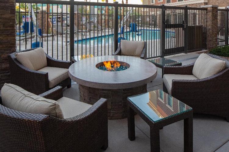Staybridge Suites Phoenix - Biltmore Area