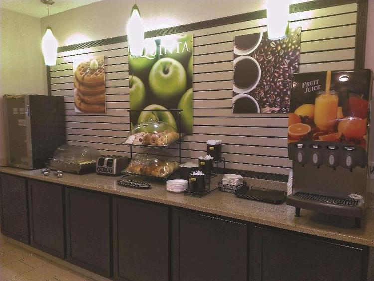 La Quinta Inn By Wyndham Lincoln