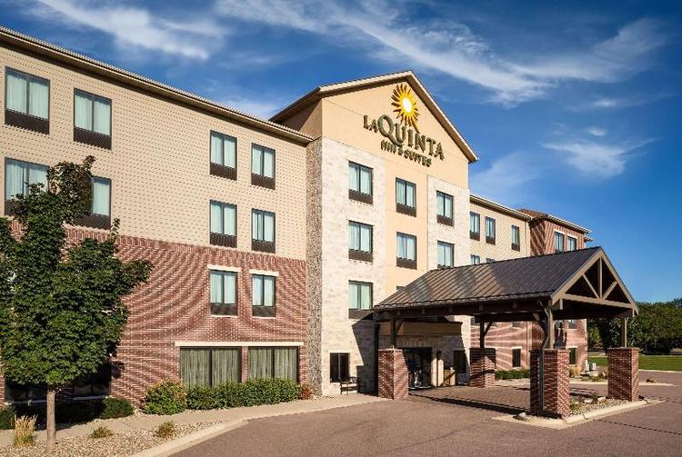 La Quinta Inn Suites By Wyndham Sioux Falls