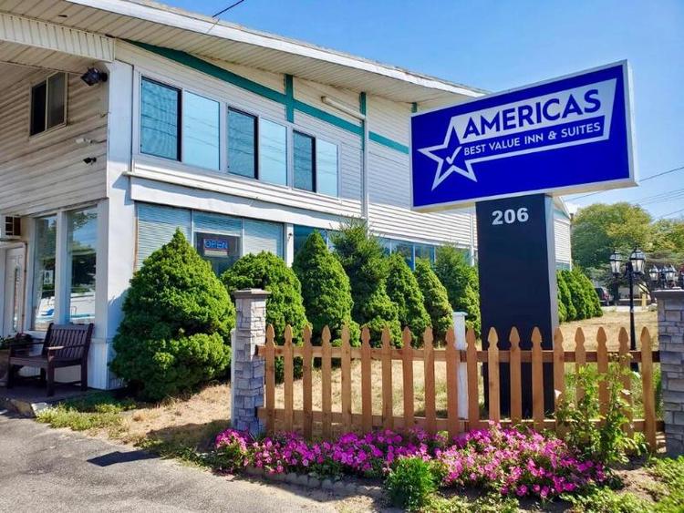 Americas Best Value Inn Suites Hyannis Cape Cod