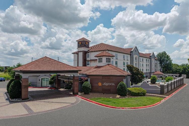 La Quinta Inn Suites By Wyndham Sherman