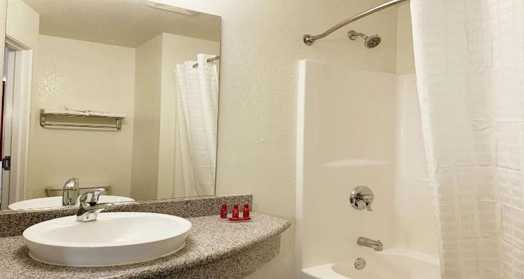 SureStay Plus Hotel by Best Western Niagara Falls