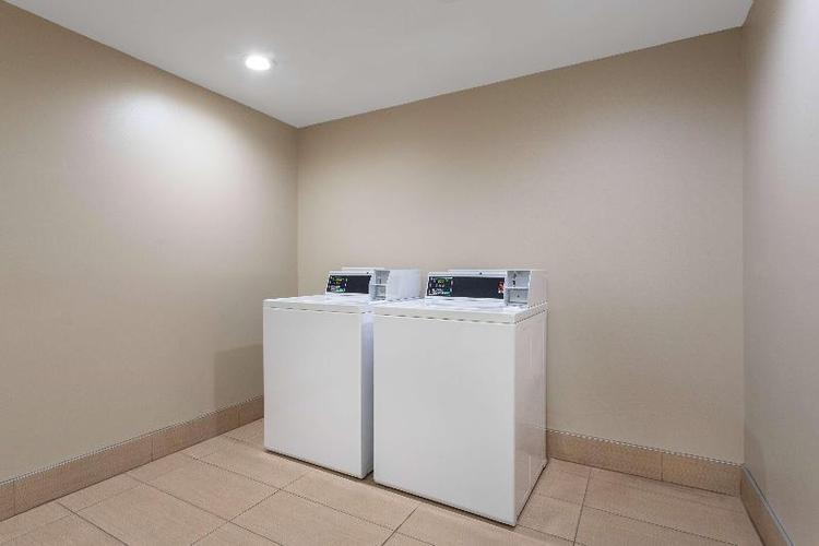 La Quinta Inn Suites By Wyndham Ocean City