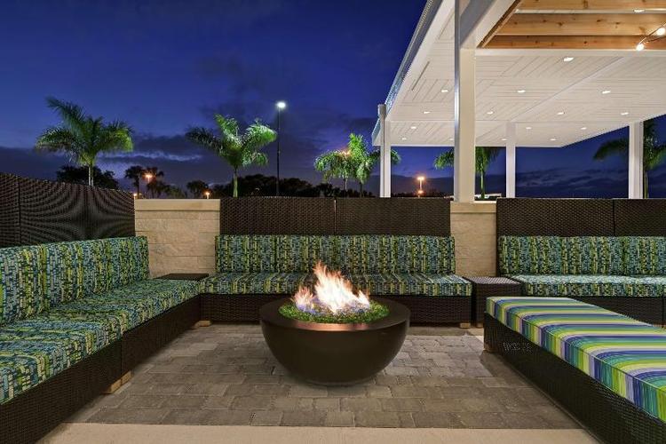 Home2 Suites by Hilton West Palm Beach Airport, FL