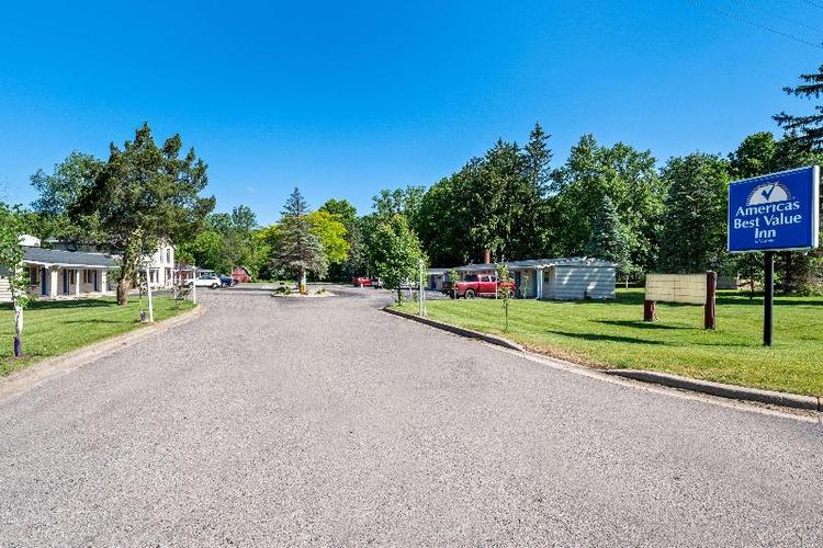 Americas Best Value Inn Jonesville Hillsdale
