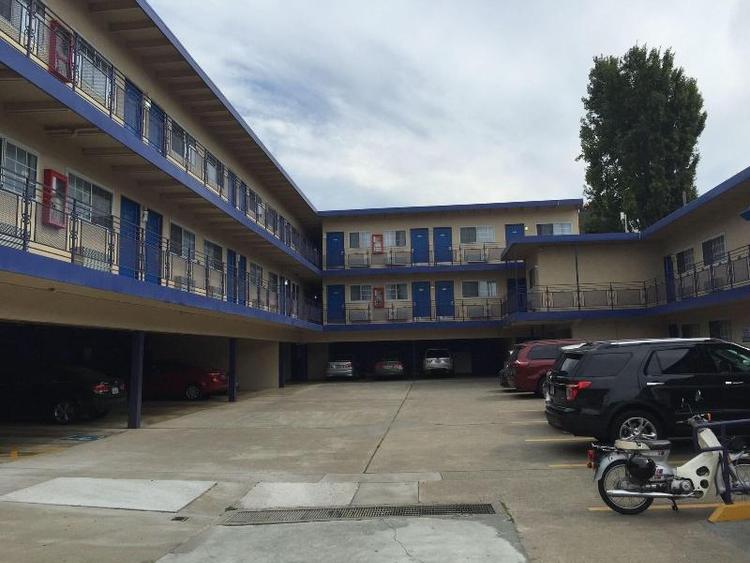 Surf Motel