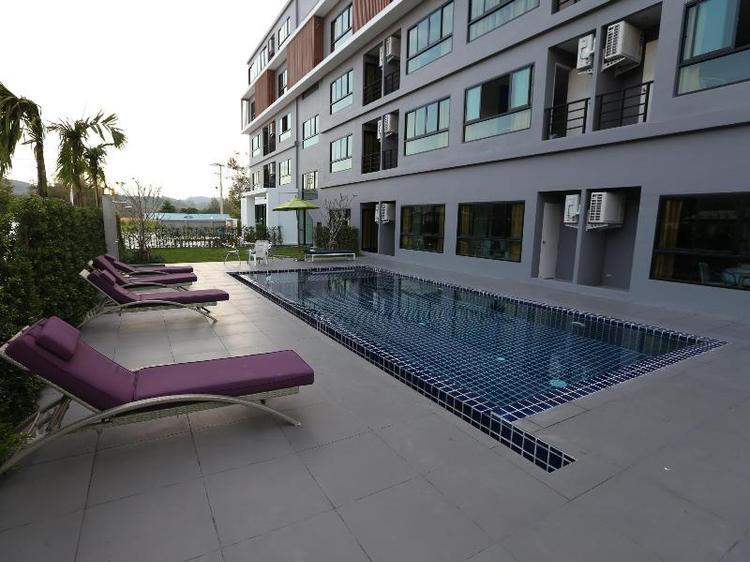 S4 Nai Yang Beach Phuket