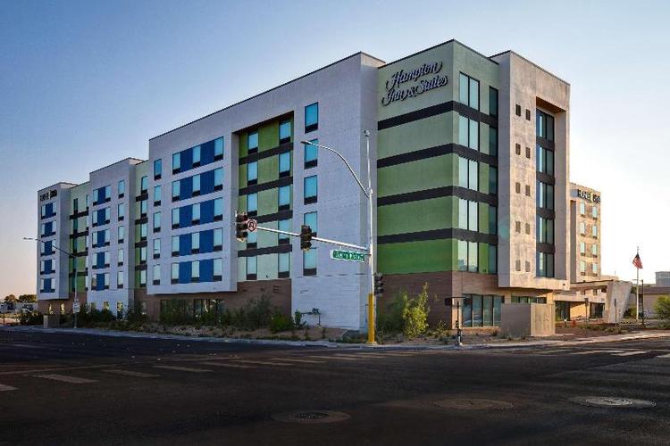 Hampton  & Suites Las Vegas Convention Center