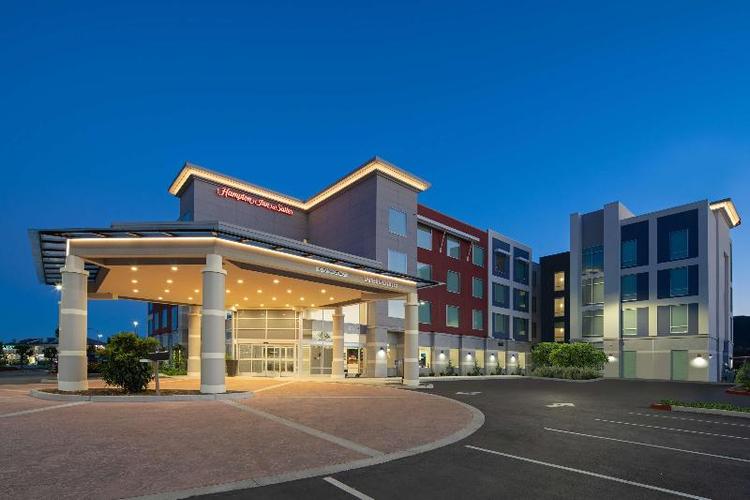 Hampton Inn & Suites Gilroy