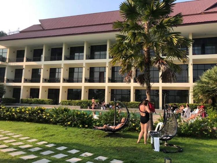 Takhun Mountain View Hotel