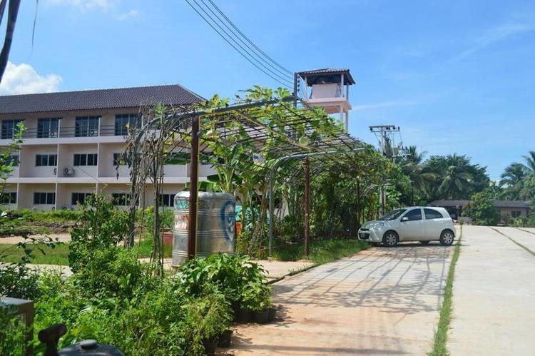 Be Fine Sabuy Hotel And Resort