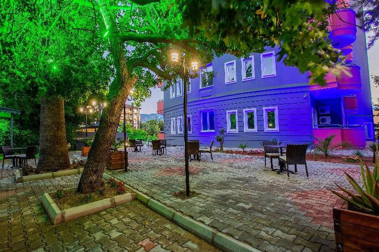 Royalisa Hotel
