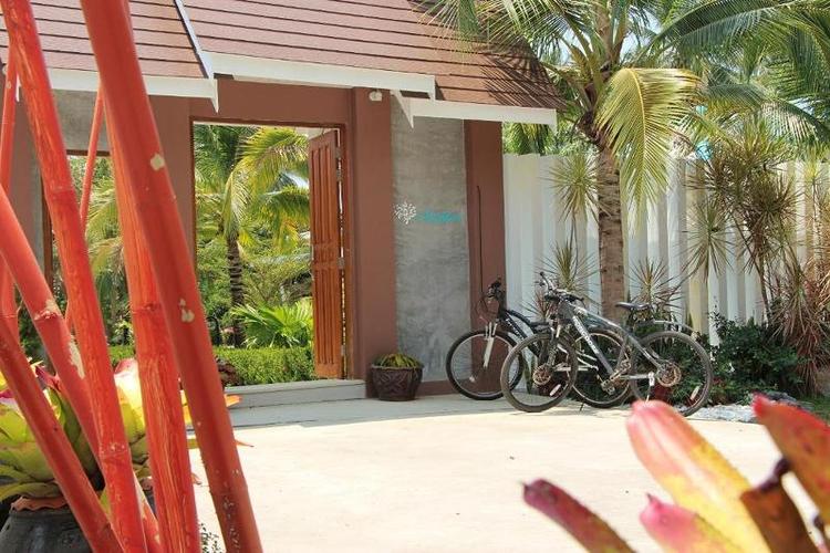 Maikhao Home Garden Bungalow by Zuzu