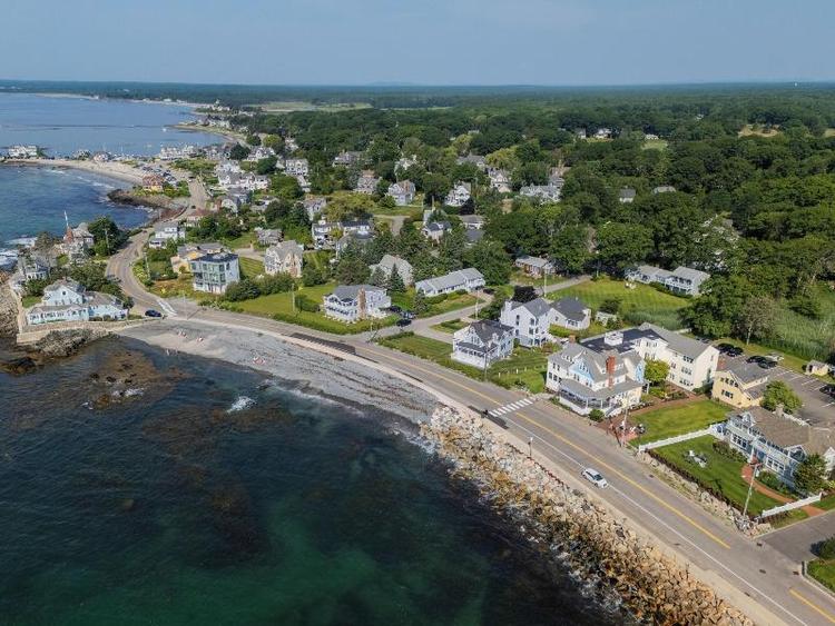 The Beach House Inn