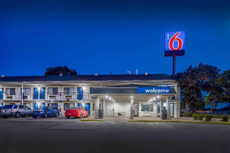 Motel 6 Hammond Chicago Area