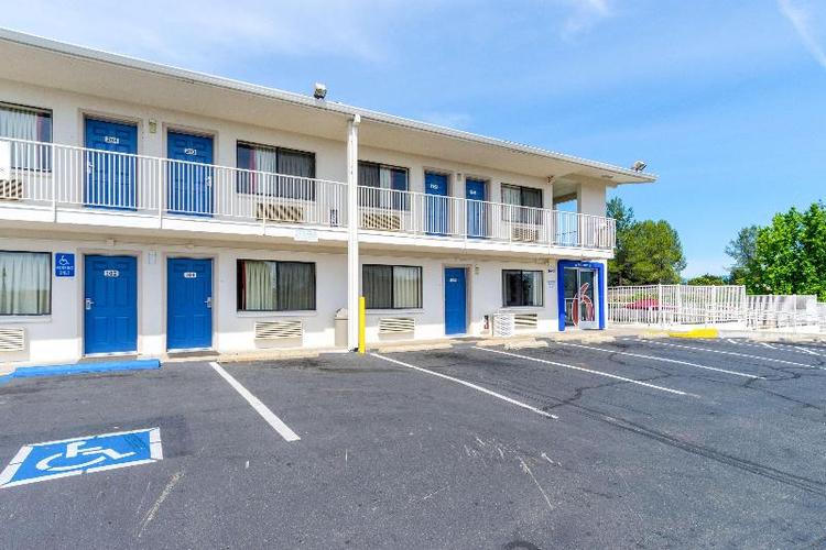 Motel 6 Redding Central