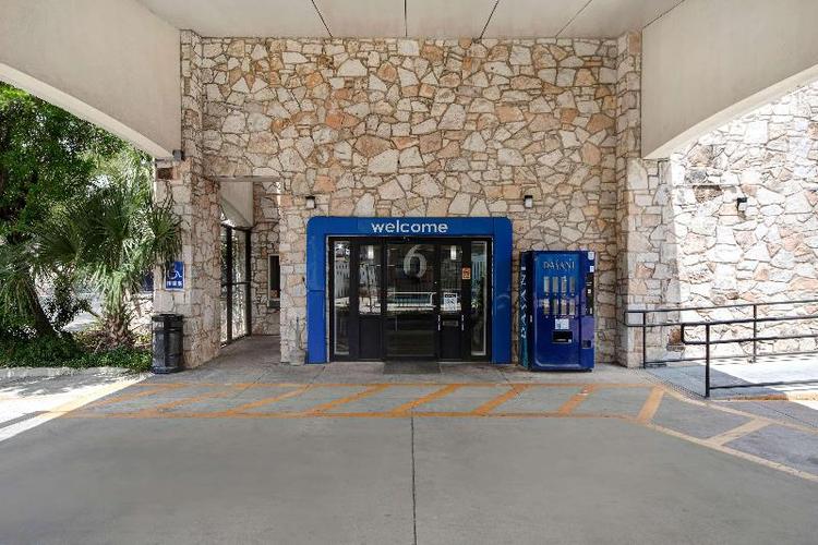 Motel 6 San Antonio Nw Medical Center
