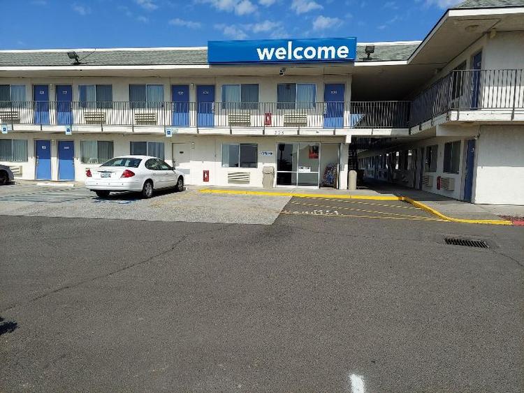 Motel 6 Pendleton