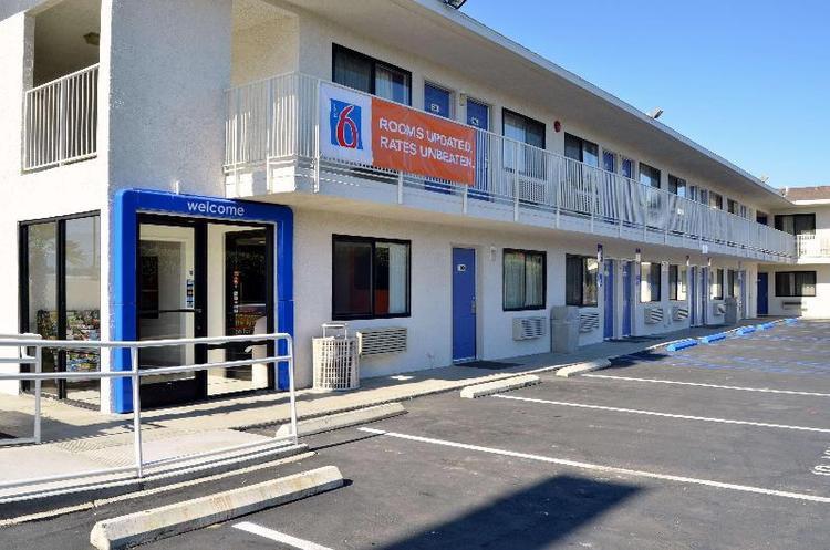Motel 6 Palm Desert Palm Springs Area